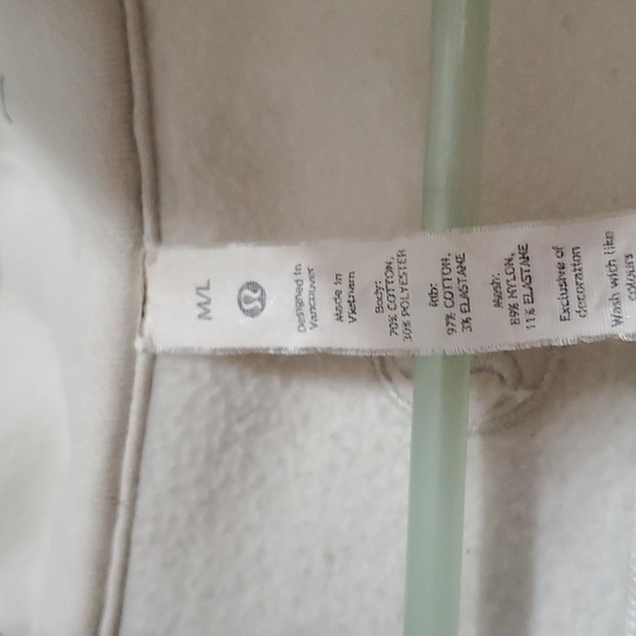 Funnel Neck half zip Scuba LULULEMON size M/L - Picture 3 of 3